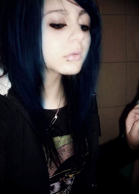 Another Awesome Picture Of A Emo Girl Sexygothgirl Sexyemogirl Emo