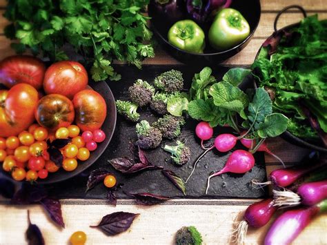 beauty boosting foods   buy organic stylecaster