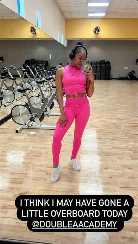 Cameron In A Pink Gym Outfit R Wwe Cameron