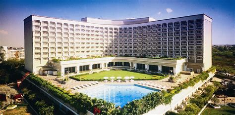 star hotels   choose    expect magali vaz