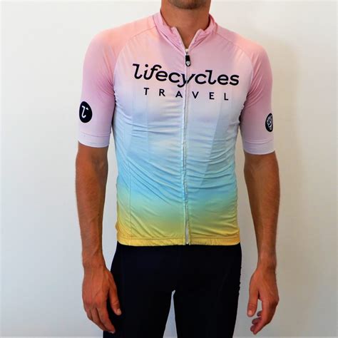 attaquer cycling jersey  kit day lifecycles travel