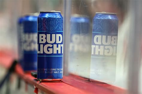 bud light boycott  dylan mulvaney  downplayed  beer owner abi