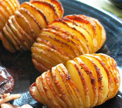 healthy  sliced baked potatoes