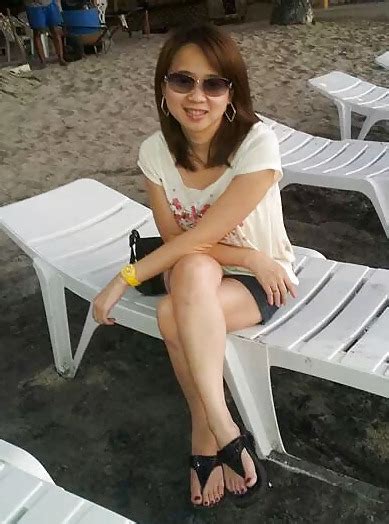 Pinay Chinese Milf With White Sexy Legs And Feet Porn