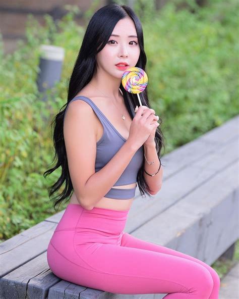 Pin By Fighter Aung On Korea Sex Fashion Capri Pants Pants