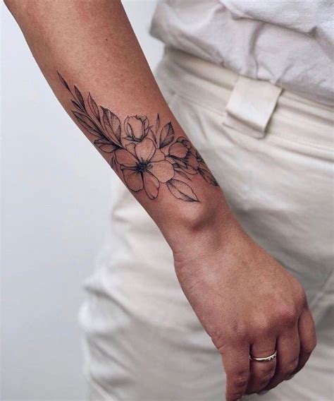 17 Wrist Tattoos For Women Wrap Around Wrist Tattoos For Women Wrap