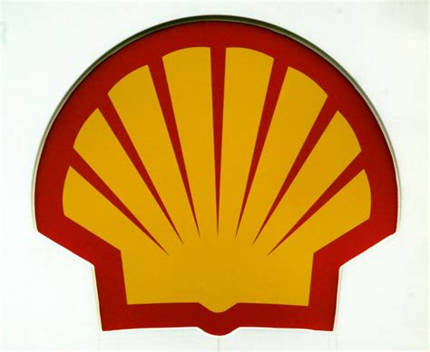 shell  restart  europes largest refinery     weeks