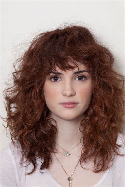25 Best Curly Hairstyles With Bangs Feed Inspiration