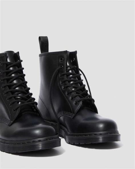 dr martens originals boots  mono smooth leather lace  boots black smooth womensmens