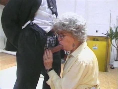 gray haired granny with glasses getting fucked pichunter