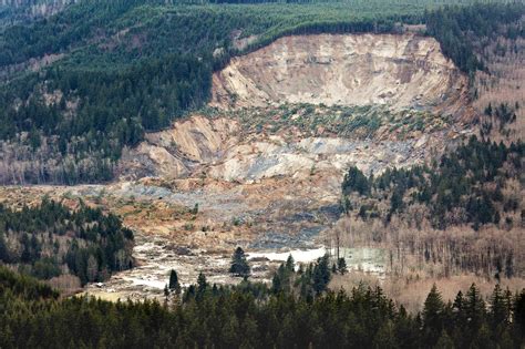 mudslides explained   washington state disaster