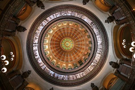 cracked dome discovered  illinois state capitol news archinect