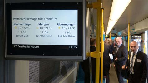 frankfurts strassenbahn entdeckt die digitale welt
