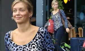 rachel riley ditches the make up as she leaves for