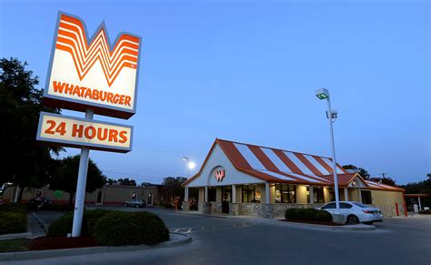 whataburger meet  chicago owners  texas burger favorite bloomberg