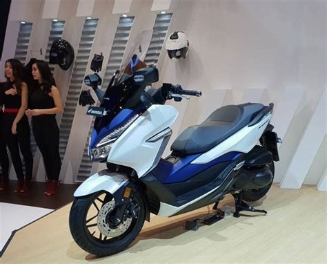 honda forza  scooter launched  indonesia   giias