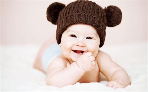 smiling cute babies wallpaper  images