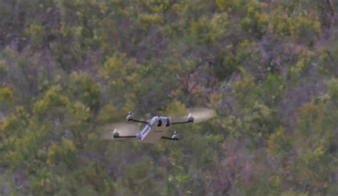snipe nano quad pequeno drone  ayudara al ejercito en inteligencia de corto alcance