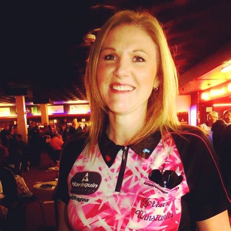 female darts players sexiest page   darts forum