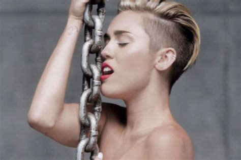 Miley Cyrus Makes You Better At Maths Daily Star