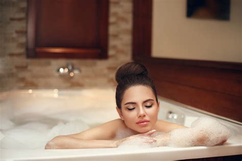 jacuzzi hydrotherapy massage wet spa bath tub madison