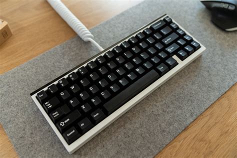 black  white minimal custom mechanical keyboards mod musings