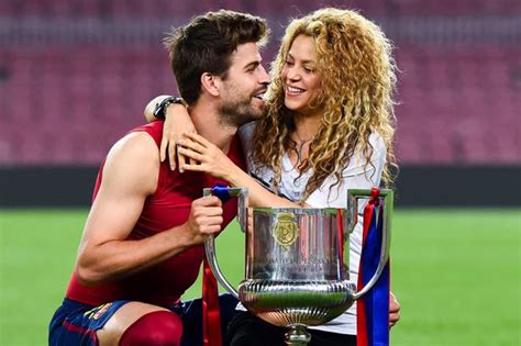 shakira blackmailed over sex tape with footballer husband gerard pique by former employee