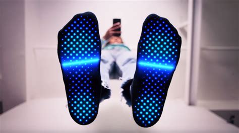 nikes app   augmented reality  determine  shoe size bgr