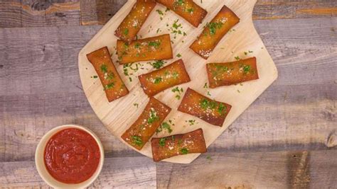 Spicy Pizza Rolls Rachael Ray Show
