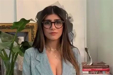 Ex Porn Star Mia Khalifa S Glasses Fetch Over 100k For