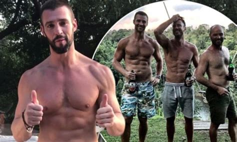 Kris Smith Flaunts Ripped Abs As He Goes Shirtless In Bali Daily Mail