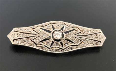 Sublime Art Deco Plaque Brooch In 18 Kt Gold Centred With