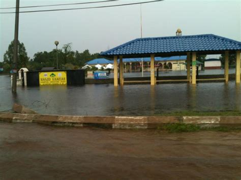 gambar terkini banjir teruk di kuantan 25 disember 2012