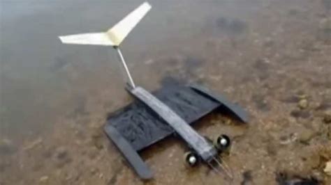 drones bat  wings change shape  air conditions