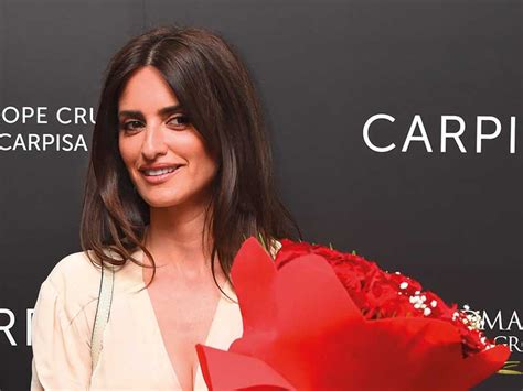 Penelope Cruz Talks Handbags In Dubai Hollywood Gulf News