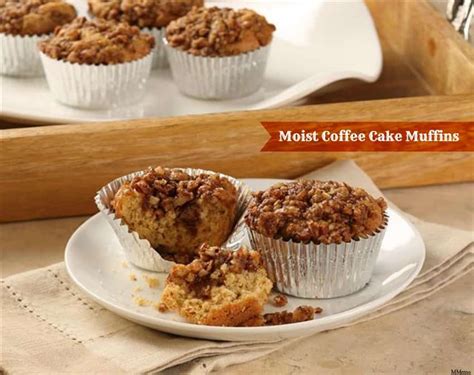moist coffee cake muffins recipe perfect  entertaining