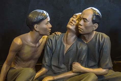 무료 이미지 기념물 동상 조각 전쟁 미술 감옥 교도소 고문 베트남 죄인 포로