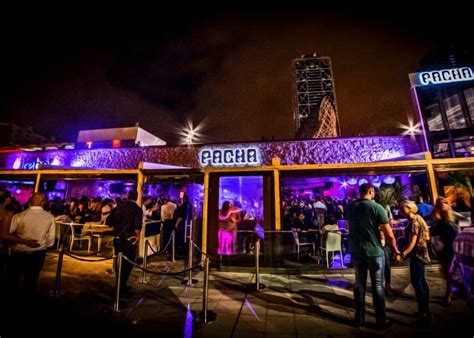 barcelona nightlife   bars  clubs  port olimpic