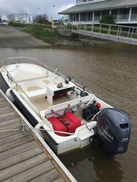 boston whaler super sport retrofitted   custom king starboard interior fabricated