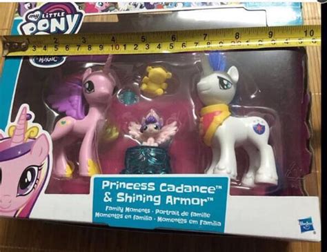 family moments set appears  ebay  brushables  packaging mlp merch