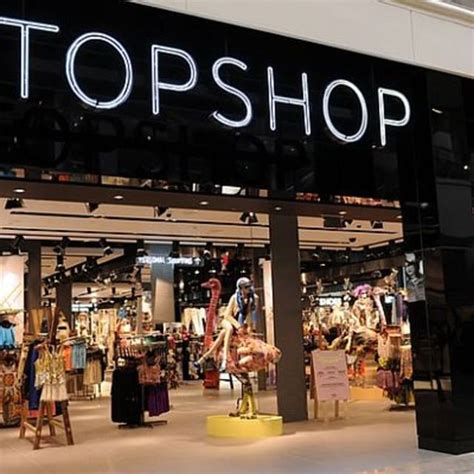 topshop opens its doors in las vegas complex