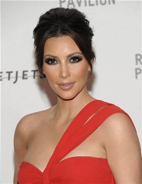 P M Entertainment News Links Kim Kardashian In The Raw Splitsville