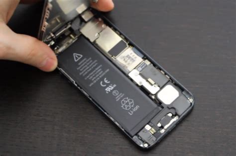 ganti baterai iphone  iphone  iphone