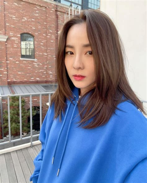 Sandara Park Says She Wants To Sing This Song To Fans But She Can T