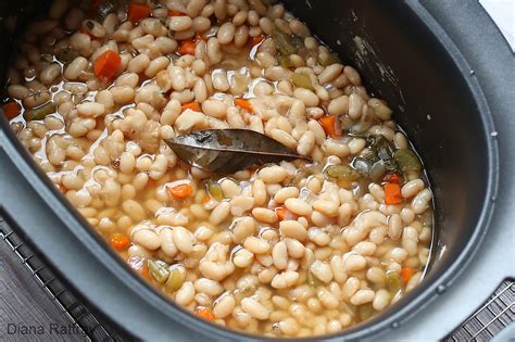 crock pot great northern beans recipe
