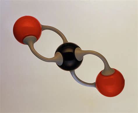 molecular model of carbon dioxide photograph by adam hart davis science