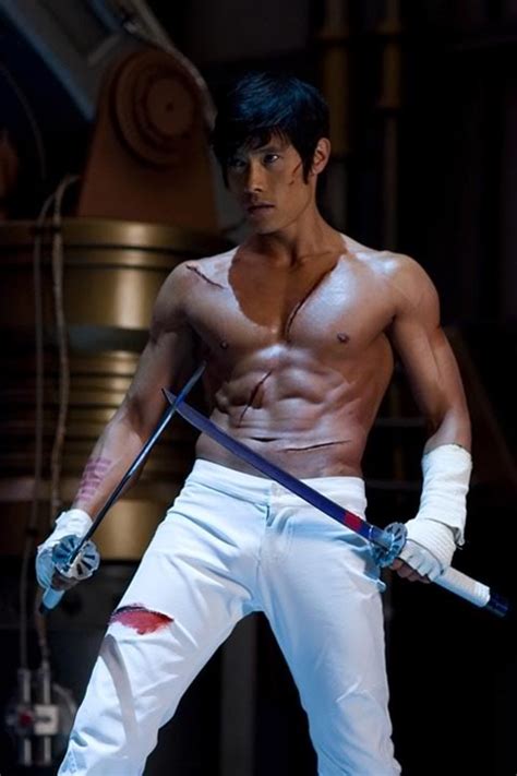 Wow See Lee Byung Hun S Workout To Shape His Chocolate