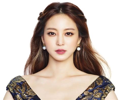 how does han ye seul look with blonde hair daily k pop news