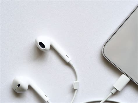 apple earpods  trinity transportation