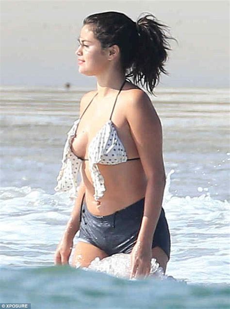Selena Gomez In Bikini 19 Photos Thefappening